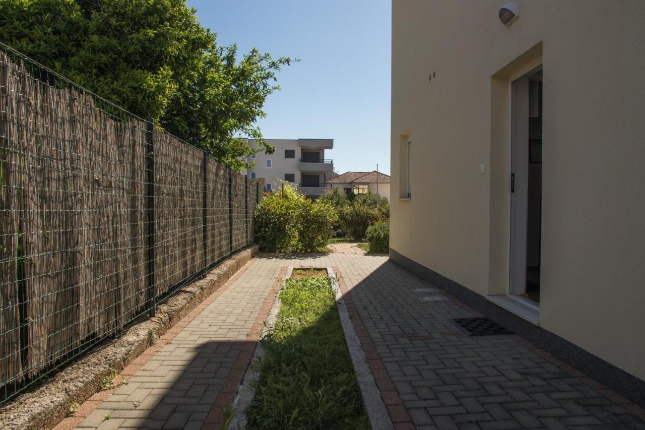Apartments Joseph And Mary Трогир Экстерьер фото